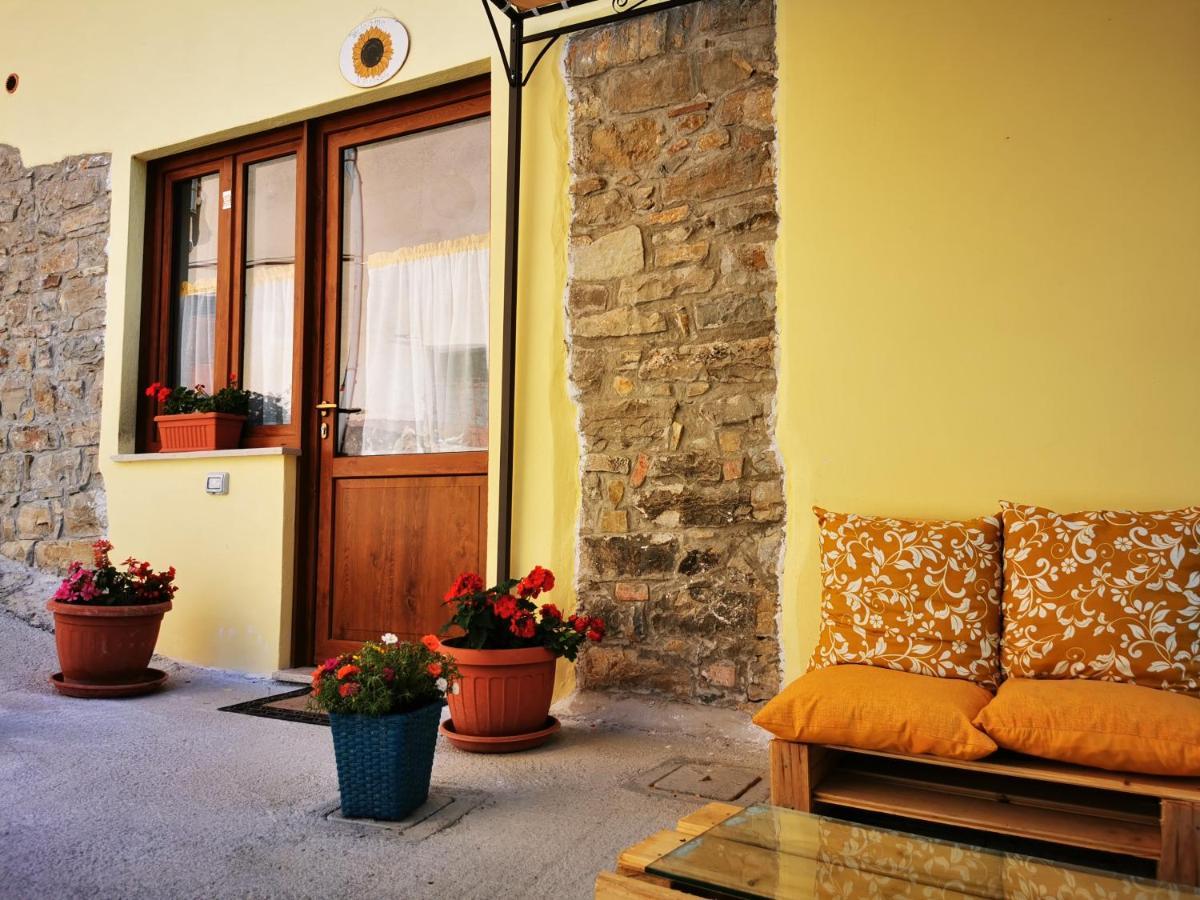 Agriturismo B&B Il Girasole Roccadaspide Bagian luar foto