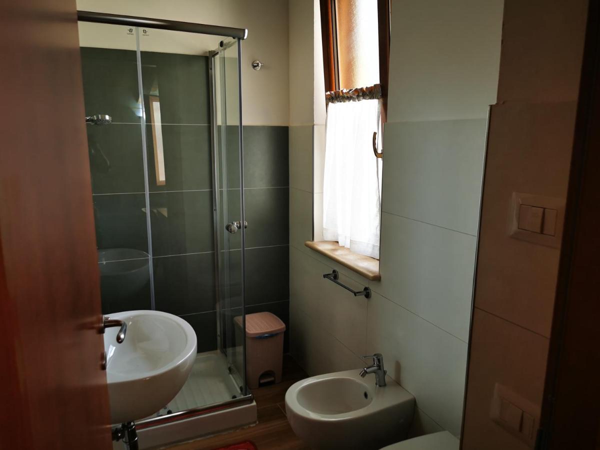 Agriturismo B&B Il Girasole Roccadaspide Bagian luar foto
