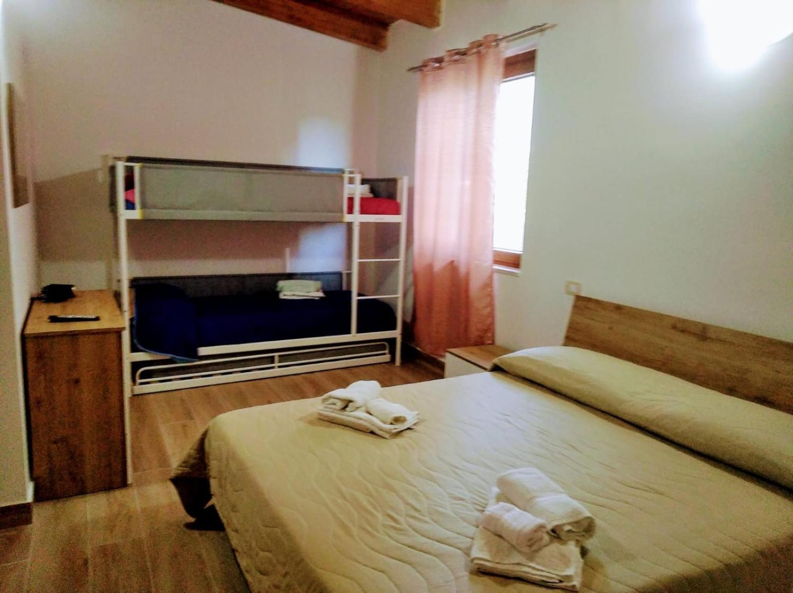 Agriturismo B&B Il Girasole Roccadaspide Bagian luar foto